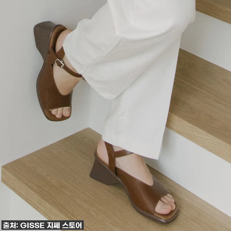 장마철 필수템? 🙅‍♀️ 찐패션템! 관련 이미지 2