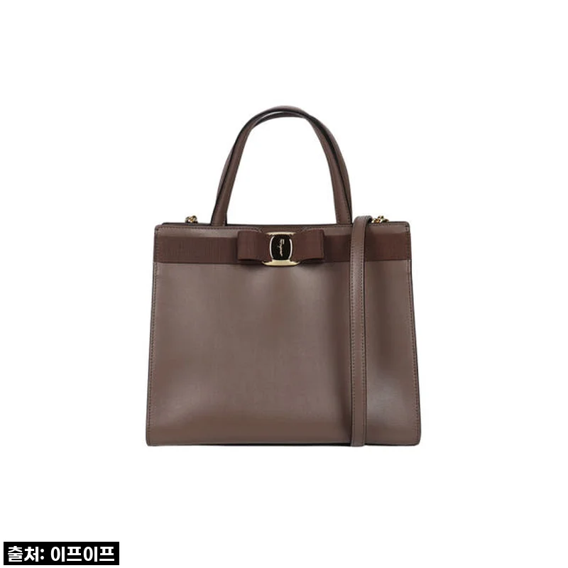 페라가모 뉴 바라 체인 토트백, 클래식의 가치를 아는 당신에게 (내돈내산 솔직 후기)