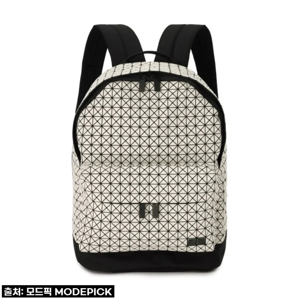 바오바오 백팩 KURO DAYPACK AG033 사용후기 - 세련된 디자인과 실용성의 만남