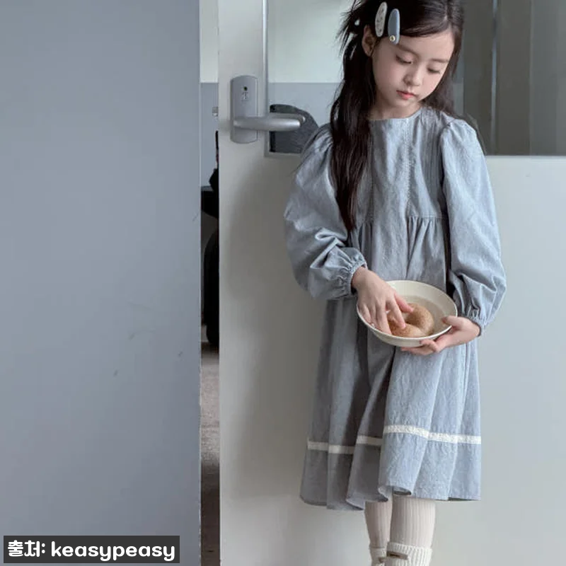 토숀 레이스 배색 핀턱주름 셔링 드레 관련 이미지 2