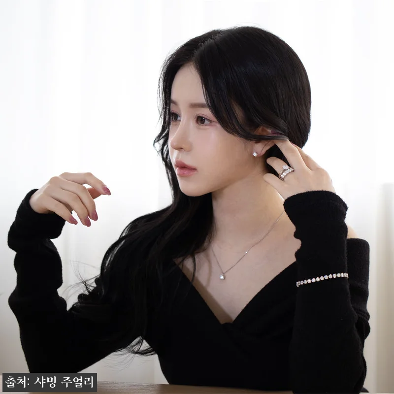 3부 다이아 테니스 팔찌, 기념일 선 관련 이미지 1