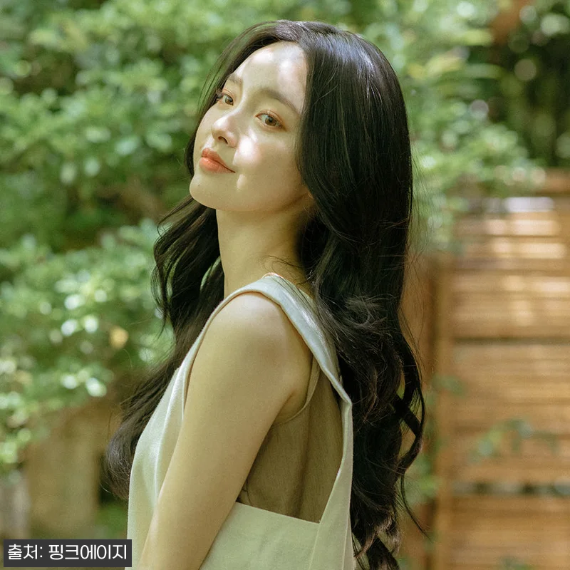 핑크에이지 수제통가발 레이어드 루즈C컬펌, 65cm 롱헤어 분위기 바꾸기 좋은 이슈템 11 핑크에이지 수제통가발 레이어드 루즈C 관련 이미지 1